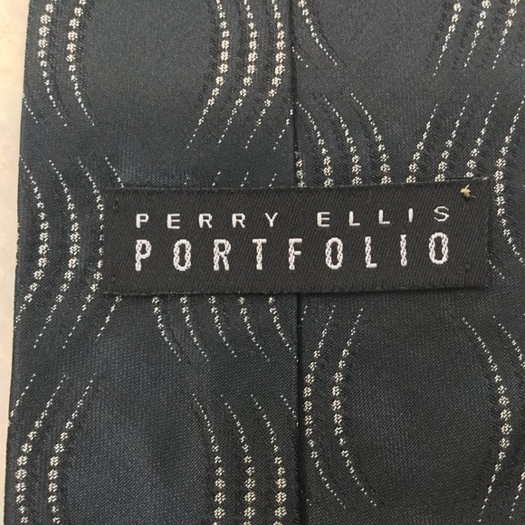 PERRY ELLIS SILK TIE - Picture 4 of 11